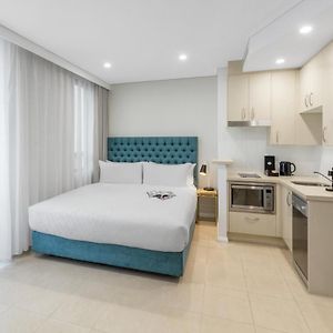 Luxury King Studio